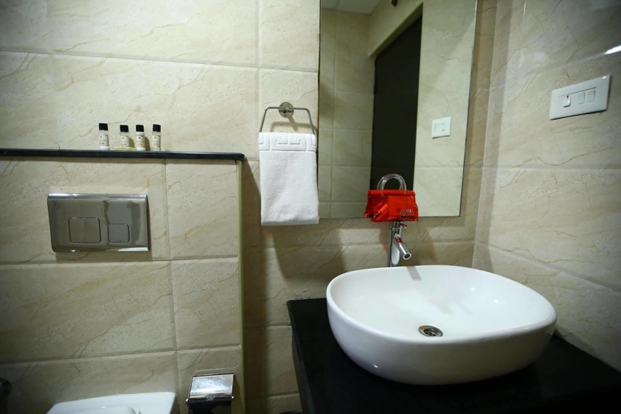 Fabhotel Alreef Residency Chennai Exterior foto